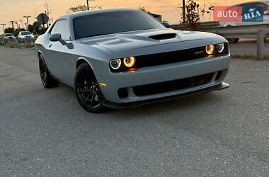 Купе Dodge Challenger 2021 в 