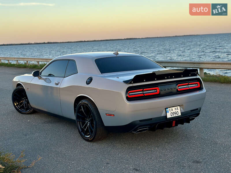 Купе Dodge Challenger 2021 в Черкассах