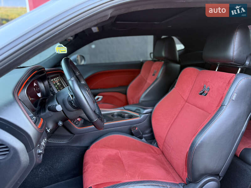 Купе Dodge Challenger 2021 в Киеве