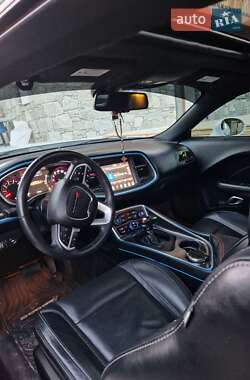 Купе Dodge Challenger 2018 в 