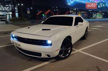 Купе Dodge Challenger 2018 в 