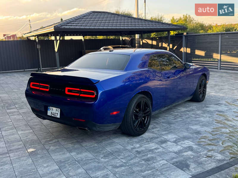 Купе Dodge Challenger 2020 в Луцьку