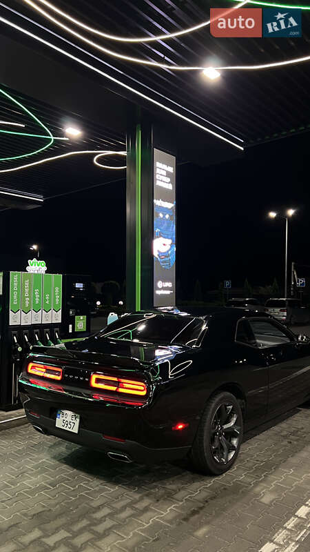 Купе Dodge Challenger 2018 в Тернополе фото 6 Купе Dodge Challenger 2018 в Тернополе