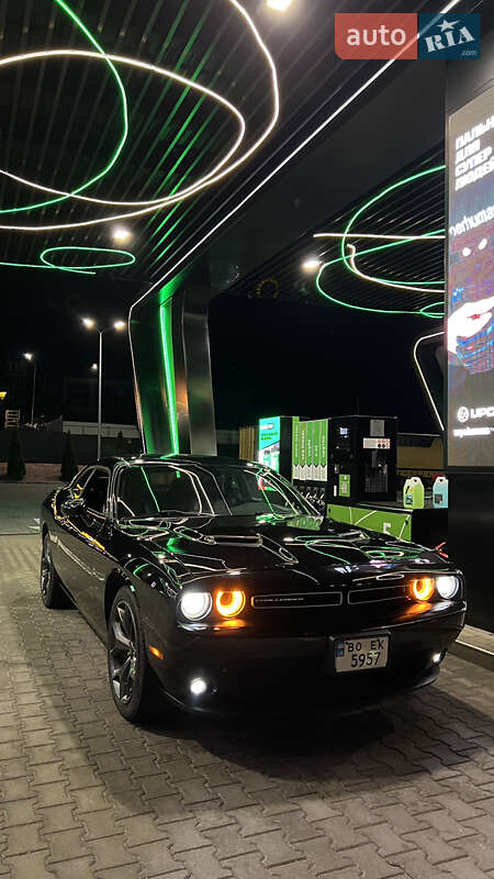 Купе Dodge Challenger 2018 в Тернополе фото 28 Купе Dodge Challenger 2018 в Тернополе