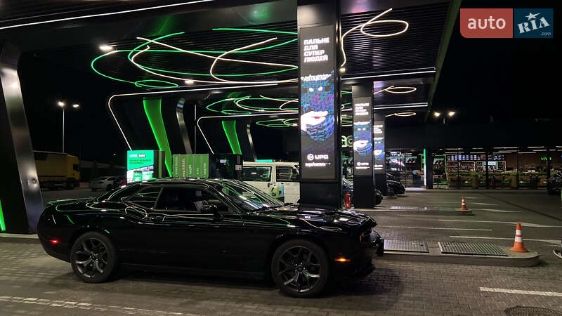 Купе Dodge Challenger 2018 в Тернополе фото 27 Купе Dodge Challenger 2018 в Тернополе