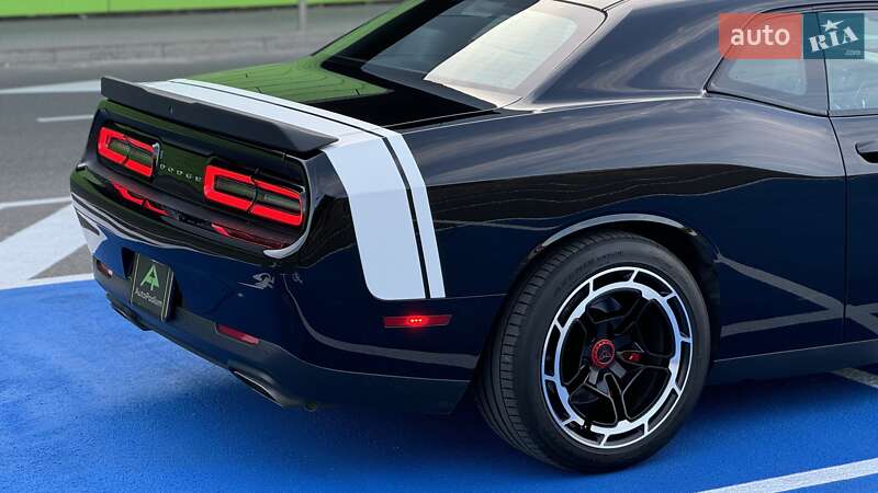 Купе Dodge Challenger 2018 в Киеве