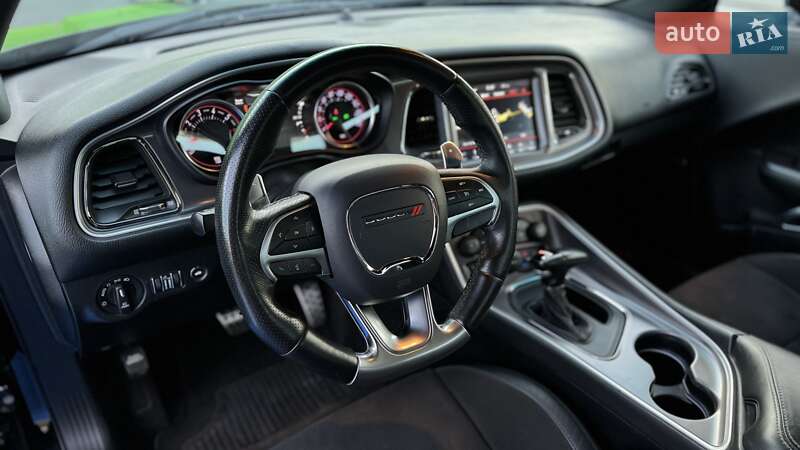 Купе Dodge Challenger 2018 в Киеве