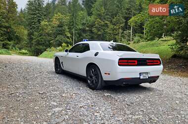 Купе Dodge Challenger 2018 в 