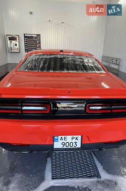 Купе Dodge Challenger 2017 в 