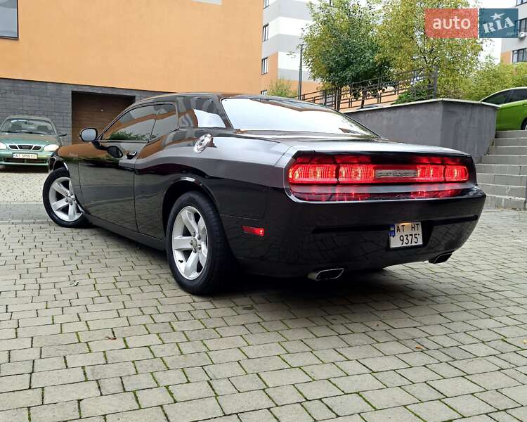 Купе Dodge Challenger 2014 в Ивано-Франковске фото 20 Купе Dodge Challenger 2014 в Ивано-Франковске