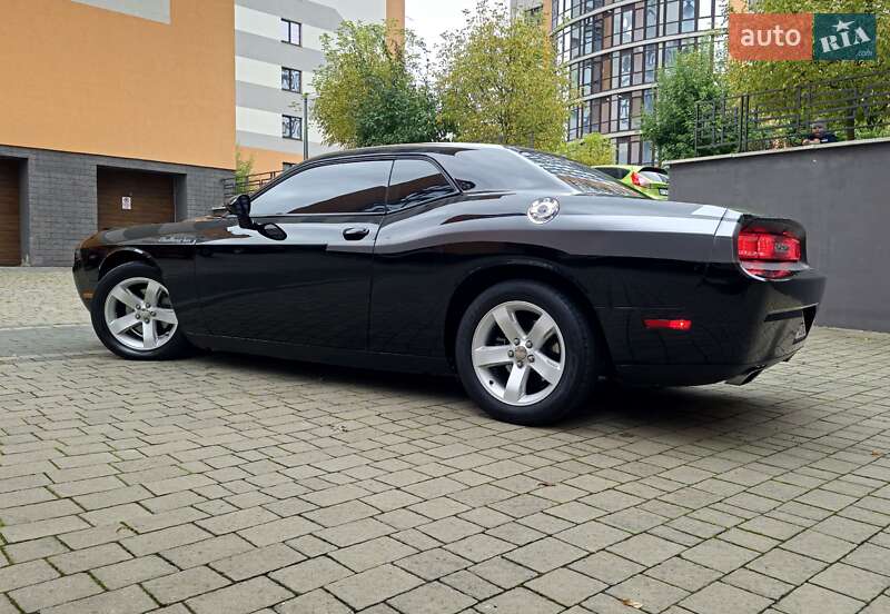 Купе Dodge Challenger 2014 в Ивано-Франковске фото 26 Купе Dodge Challenger 2014 в Ивано-Франковске