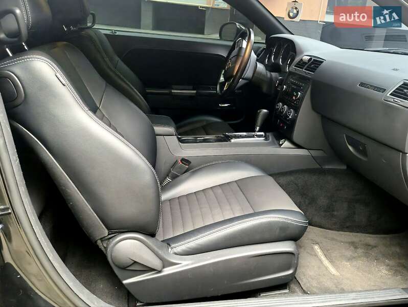 Купе Dodge Challenger 2014 в Ивано-Франковске фото 45 Купе Dodge Challenger 2014 в Ивано-Франковске