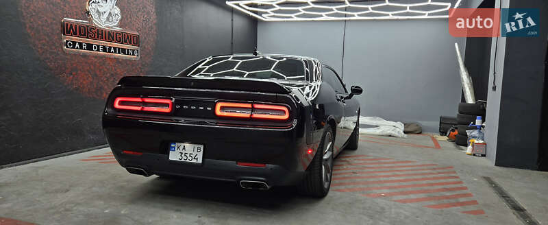 Купе Dodge Challenger 2017 в Днепре