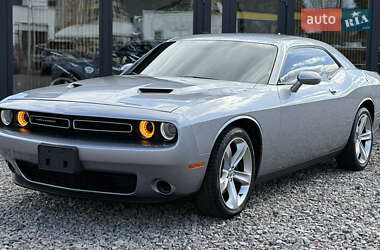 Купе Dodge Challenger 2015 в 