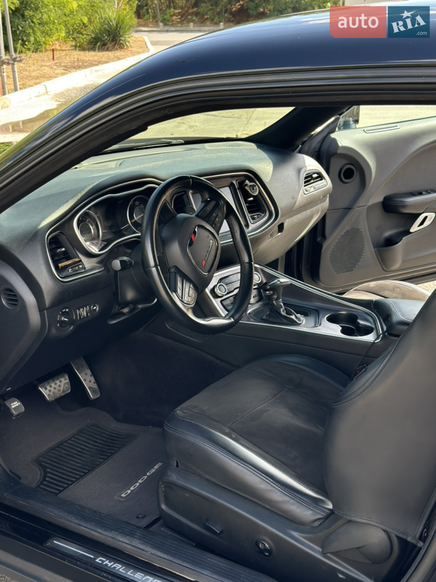 2015 Dodge Challenger - мініатюра 21