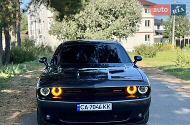 Купе Dodge Challenger 2017 в 