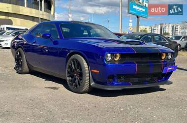Купе Dodge Challenger 2019 в 