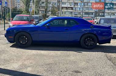 Купе Dodge Challenger 2019 в 