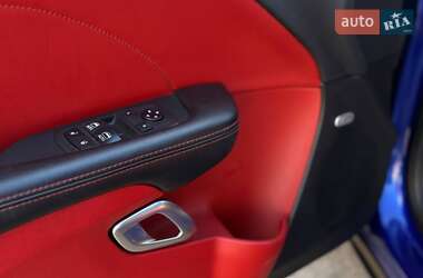 Купе Dodge Challenger 2019 в 