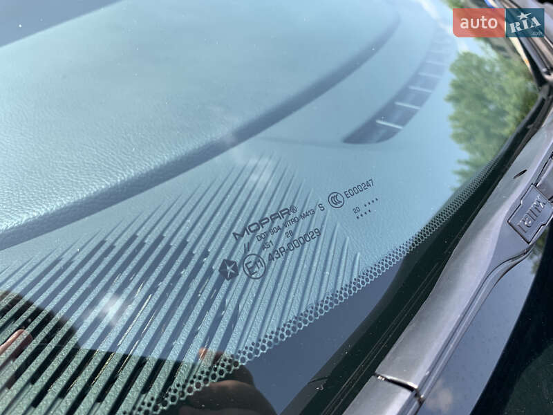 Купе Dodge Challenger 2020 в Киеве