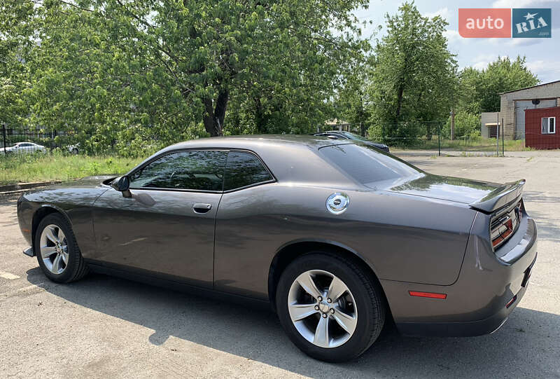 Купе Dodge Challenger 2020 в Киеве