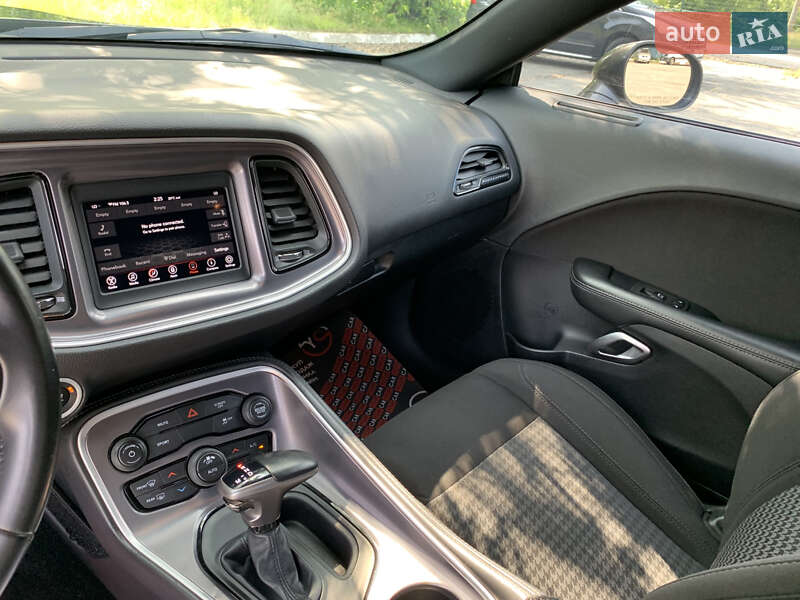 Купе Dodge Challenger 2020 в Киеве
