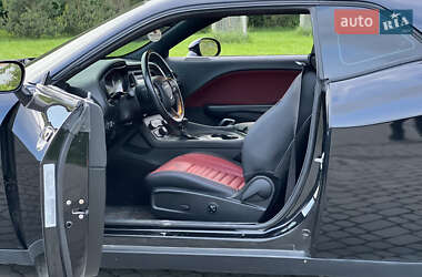 Купе Dodge Challenger 2017 в 