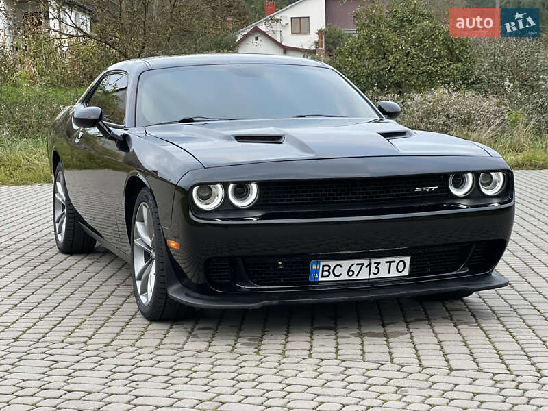 Купе Dodge Challenger 2017 в Львове