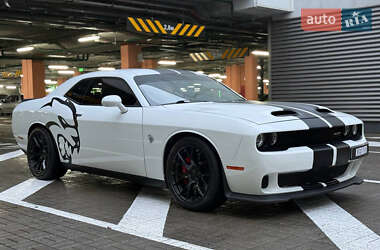 Купе Dodge Challenger 2019 в 