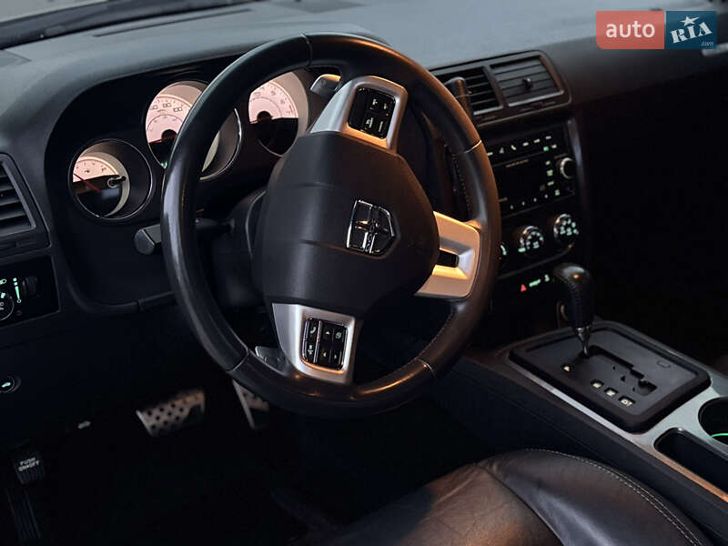 Купе Dodge Challenger 2013 в Ивано-Франковске