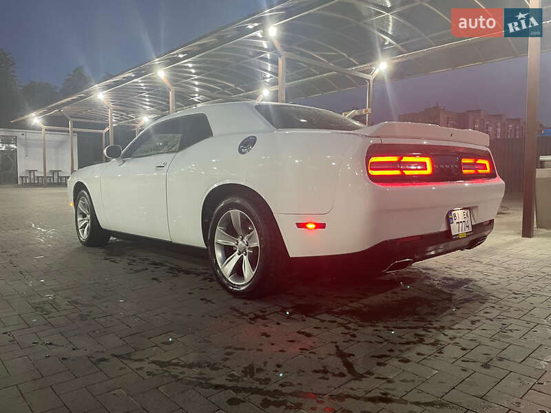 Купе Dodge Challenger 2021 в Кременчуці