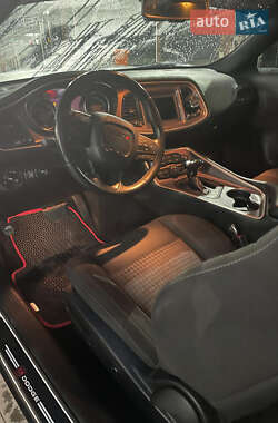 Купе Dodge Challenger 2021 в 