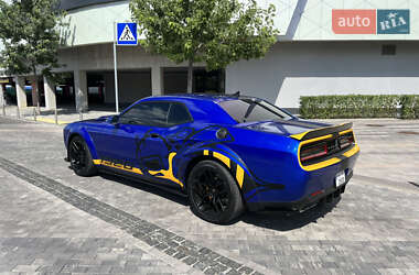 Купе Dodge Challenger 2022 в 
