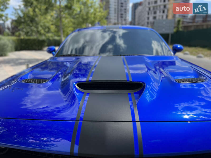Купе Dodge Challenger 2022 в Киеве