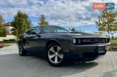 Купе Dodge Challenger 2020 в 