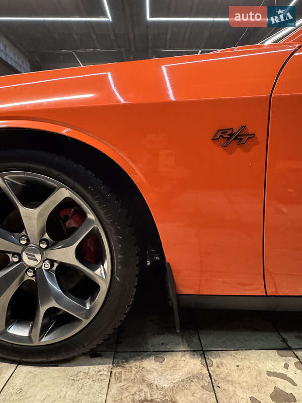 Купе Dodge Challenger 2016 в Києві