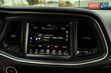 Купе Dodge Challenger 2014 в 