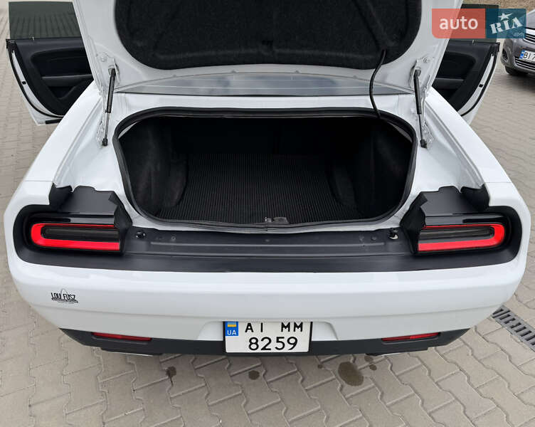 Купе Dodge Challenger 2014 в Лубнах фото 49 Купе Dodge Challenger 2014 в Лубнах