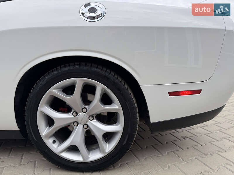 Купе Dodge Challenger 2014 в Лубнах фото 71 Купе Dodge Challenger 2014 в Лубнах