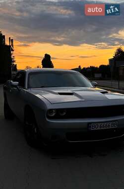 Купе Dodge Challenger 2021 в Києві