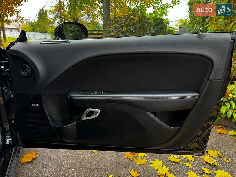 Купе Dodge Challenger 2022 в Киеве фото 29 Купе Dodge Challenger 2022 в Киеве