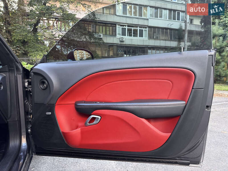 Купе Dodge Challenger 2016 в Киеве