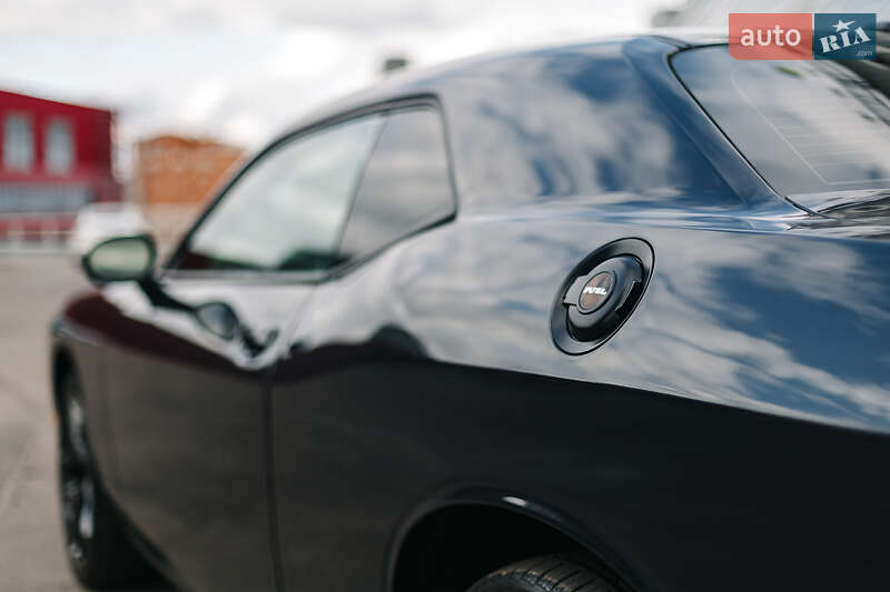 Купе Dodge Challenger 2017 в Дніпрі фото 14 Купе Dodge Challenger 2017 в Дніпрі