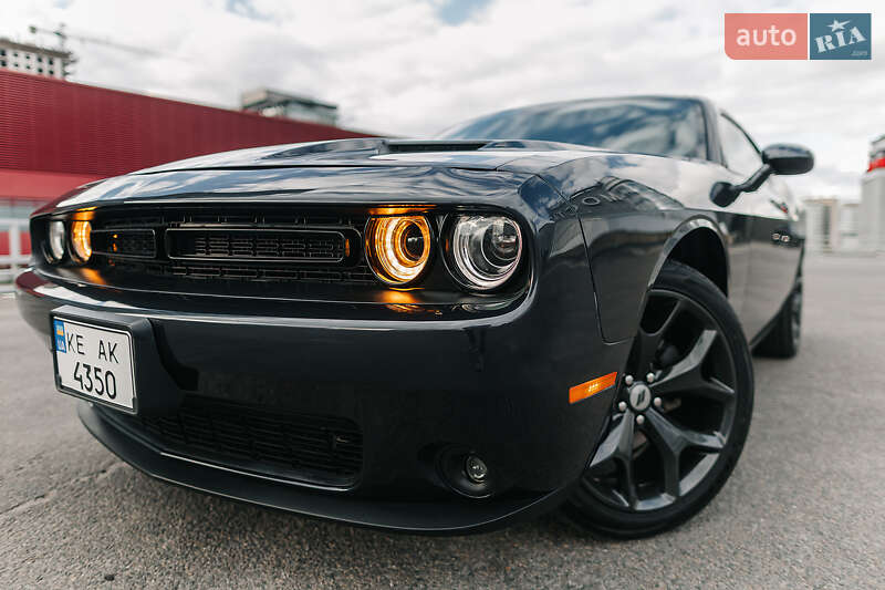 Купе Dodge Challenger 2017 в Дніпрі фото 32 Купе Dodge Challenger 2017 в Дніпрі