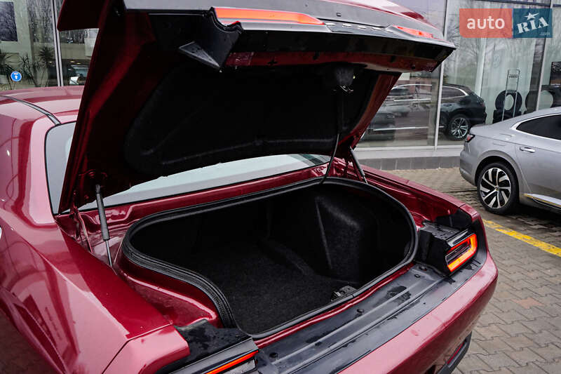 Купе Dodge Challenger 2019 в Житомире