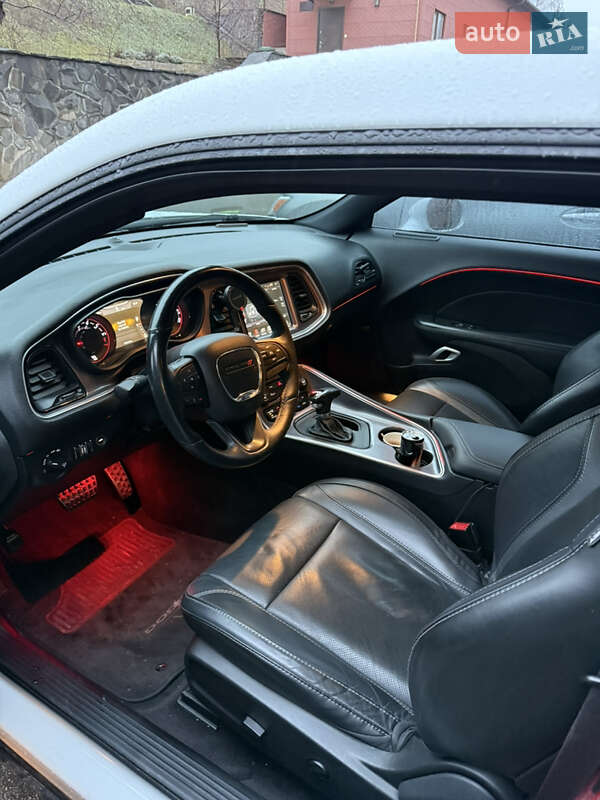 Купе Dodge Challenger 2016 в Софіївській Борщагівці фото 8 Купе Dodge Challenger 2016 в Софіївській Борщагівці