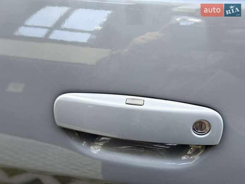 Купе Dodge Challenger 2013 в Ивано-Франковске