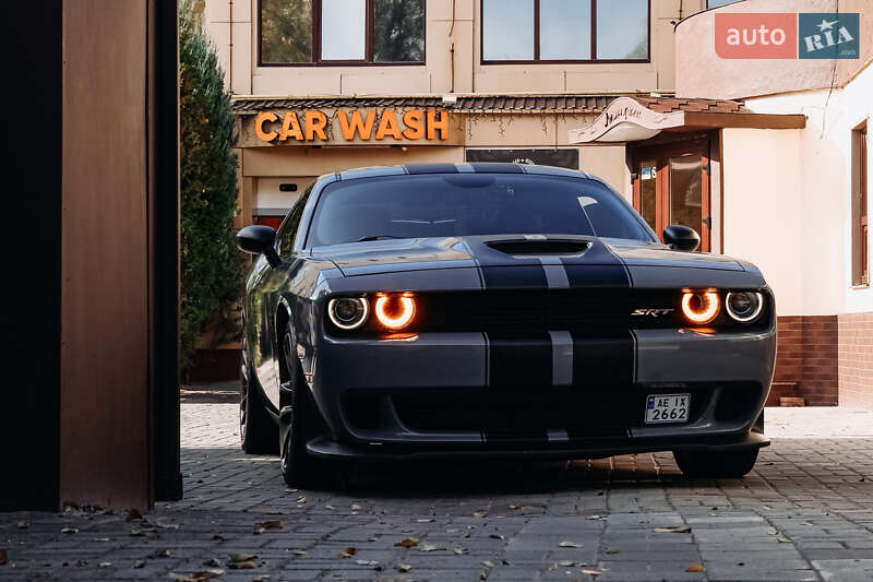 Купе Dodge Challenger 2018 в Дніпрі фото 2 Купе Dodge Challenger 2018 в Дніпрі