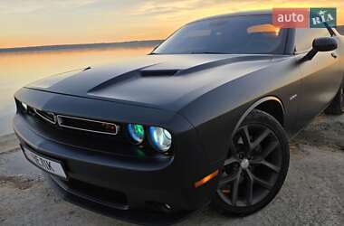 Купе Dodge Challenger 2017 в Нерубайском