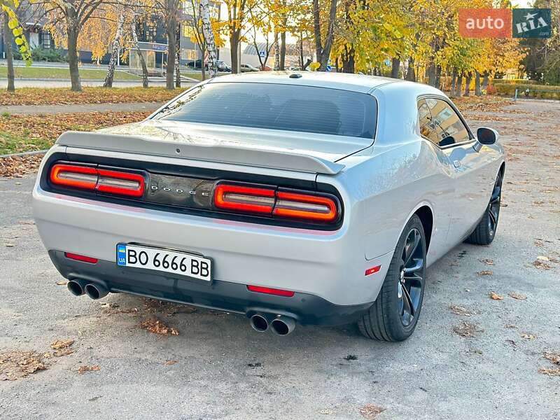 Купе Dodge Challenger 2021 в Києві